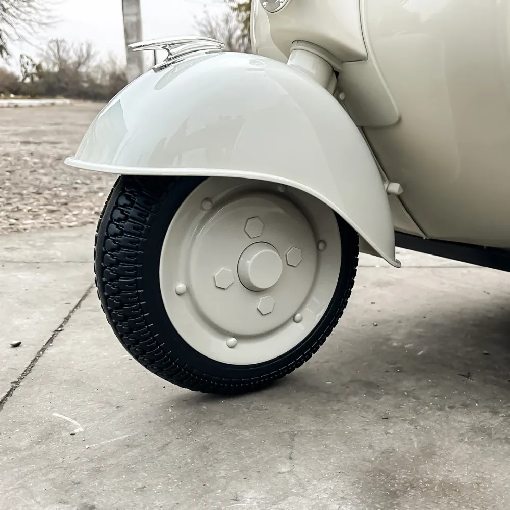 Vespa scooter for to barn 3-9 år - med revers